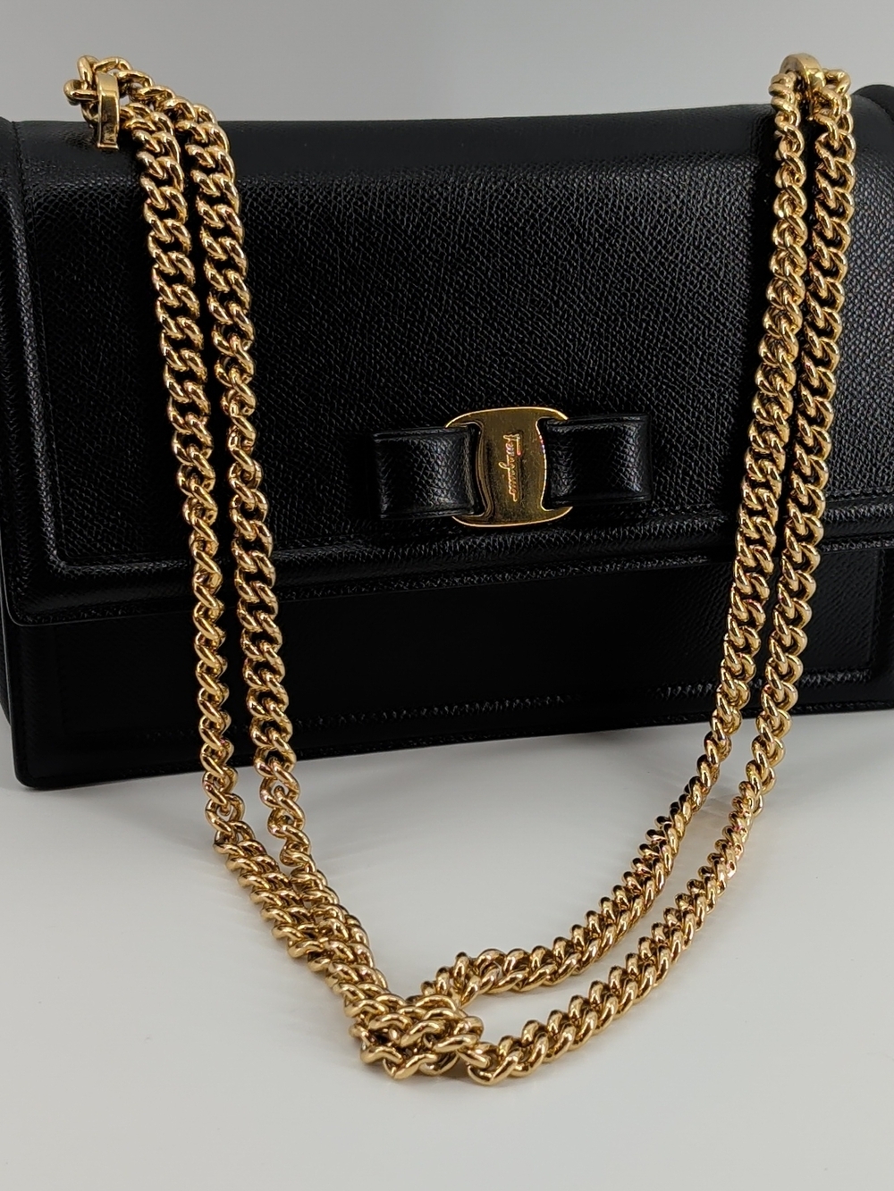 Salvatore Ferragamo Black Vara Bow Leather Chain Shoulder Bag